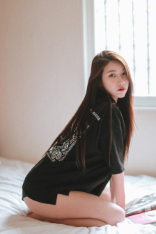 迈开腿让尝尝你的草莓是什么