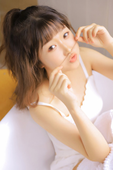 国产漂亮白嫩美女在线观看